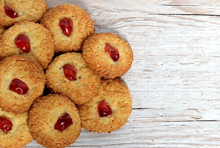 Melting Moments biscuits recipe from Baking with Granny.