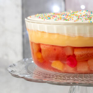 Super easy trifle recipe from Baking with Granny.