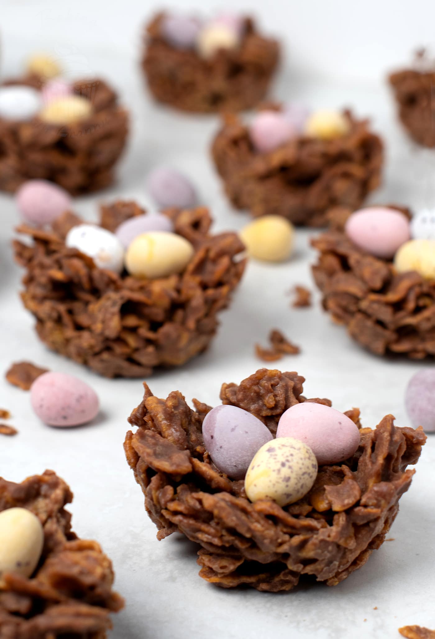 UK Recipe for Chocolate Easter Nests. Milk chocolate, cornflakes and mini eggs.