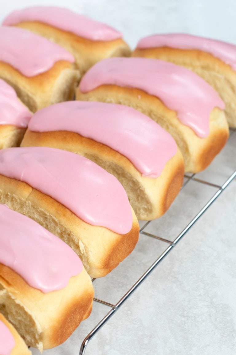 Iced Finger Buns recipe from Baking with Granny. Sweet yeast buns, topped with deliciously sweet, sticky icing.